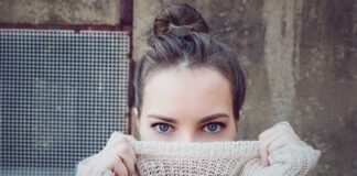 Czy pod Odzież termiczna zakłada się majtki?