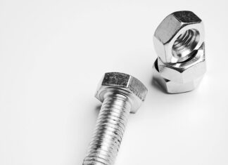 Czy po montażu haka trzeba robić przegląd?