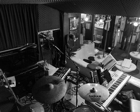 Jaka jest dopuszczalna ilość decybeli w motocyklu? Jaka jest dopuszczalna ilość decybeli w motocyklu?