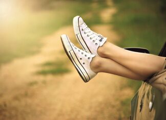 Czy na ulicy może stać zaparkowany samochód bez przeglądu technicznego?