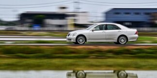 Ile pali toyota auris 1.6 benzyna? Ile pali toyota auris 1.6 benzyna?